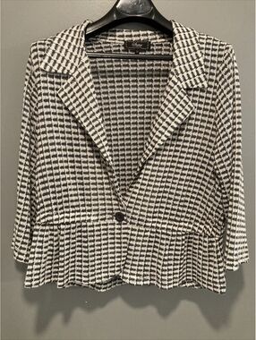 Status by Chenault  Size XL Gray & White Patterned Long Sleeve Cardigan Sweater